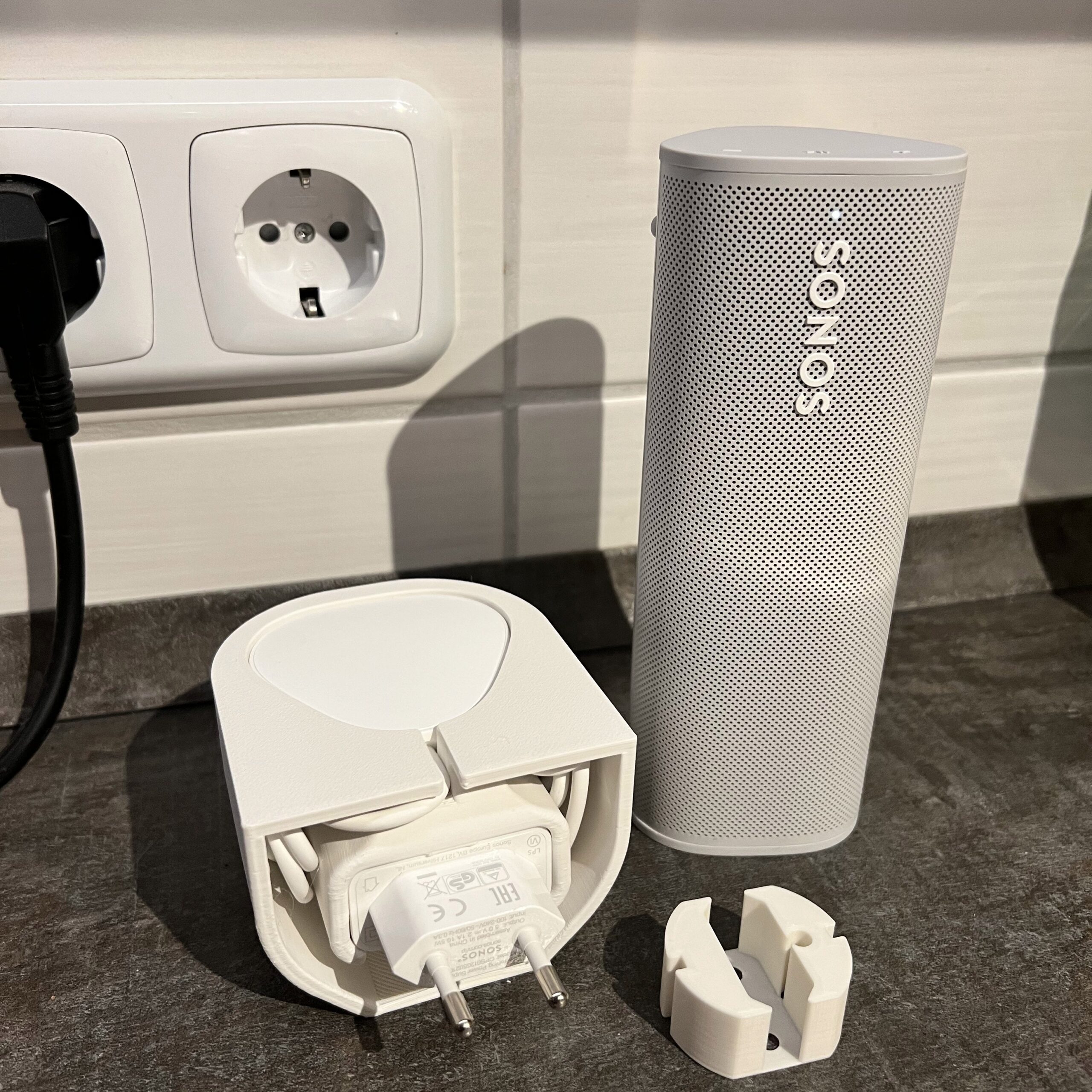 SR1 – Sonos Roam Steckdosenhalterung – Bild 9
